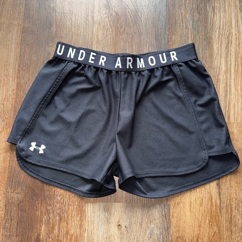 Under Armour shorts size S